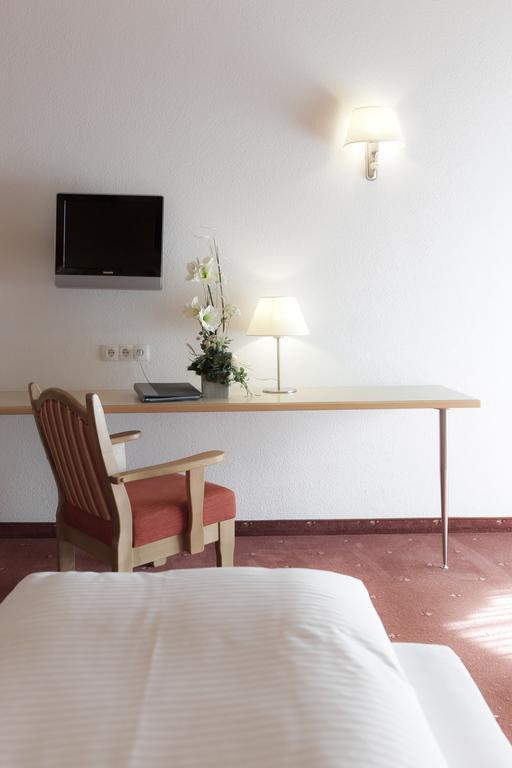 Hotel Troschana Флирш Экстерьер фото