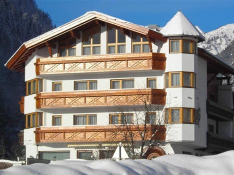Hotel Troschana Флирш Экстерьер фото