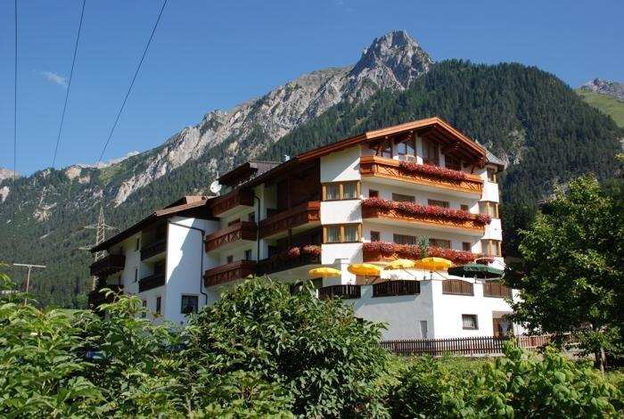 Hotel Troschana Флирш Экстерьер фото
